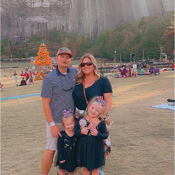 PICTURES OF ME & MY FAMILY♥️ - Picture 7 of 17